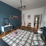 Eclectic And Boutique Designers Apartment With Parking