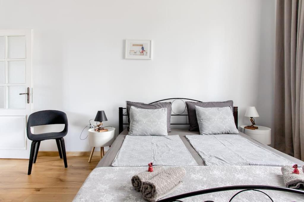 Eclectic And Boutique Designers With Parking Apartment